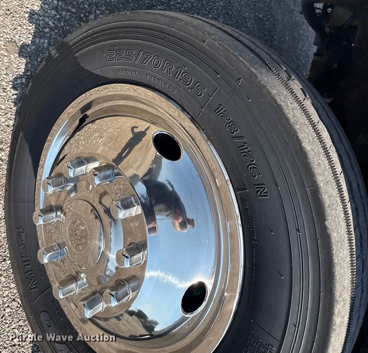 image for item EG6095 2007 Ford F550 Super Duty utility / service truck