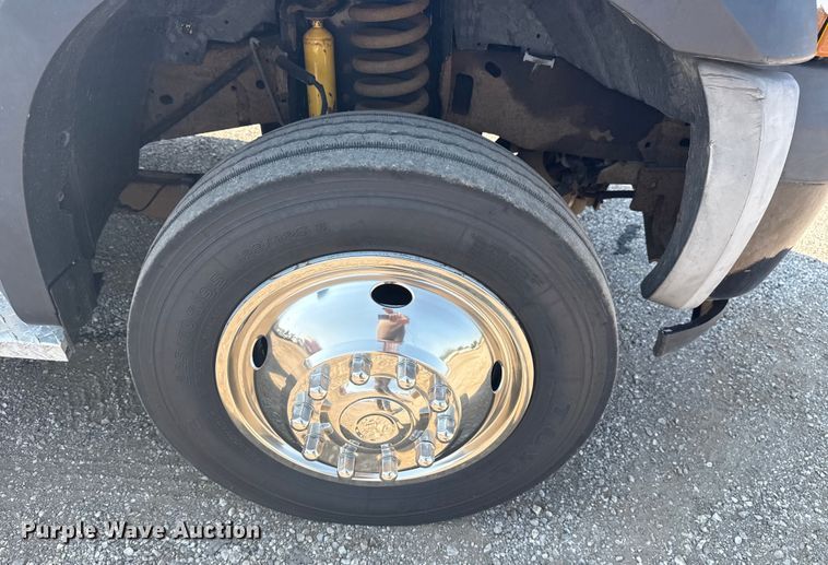 image for item EG6095 2007 Ford F550 Super Duty utility / service truck