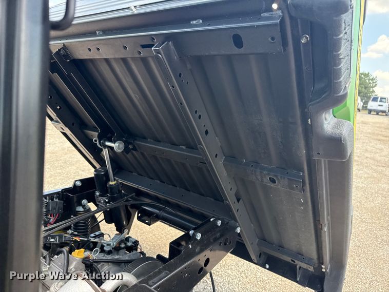 image for item EG6136 2018 John Deere Gator HPX615E utility vehicle