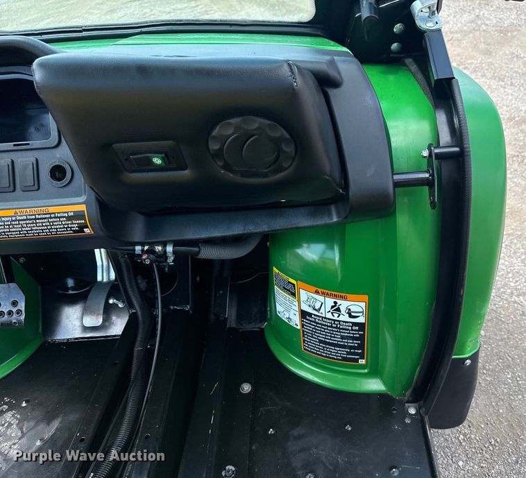 image for item EG6136 2018 John Deere Gator HPX615E utility vehicle