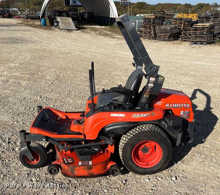 image for item EJ7722 Kubota ZG227A ZTR lawn mower
