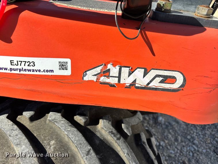 image for item EJ7723 Kubota BX2200D MFWD tractor