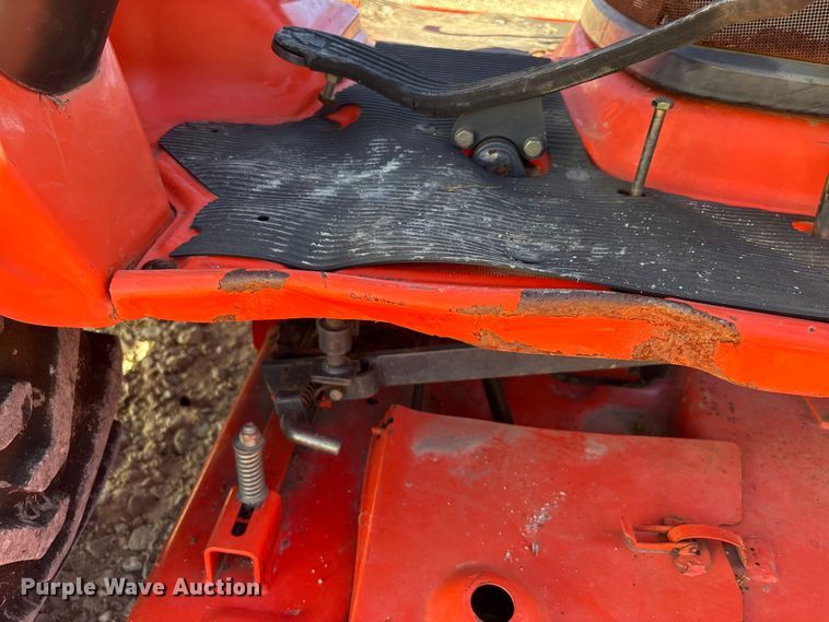 image for item EJ7723 Kubota BX2200D MFWD tractor
