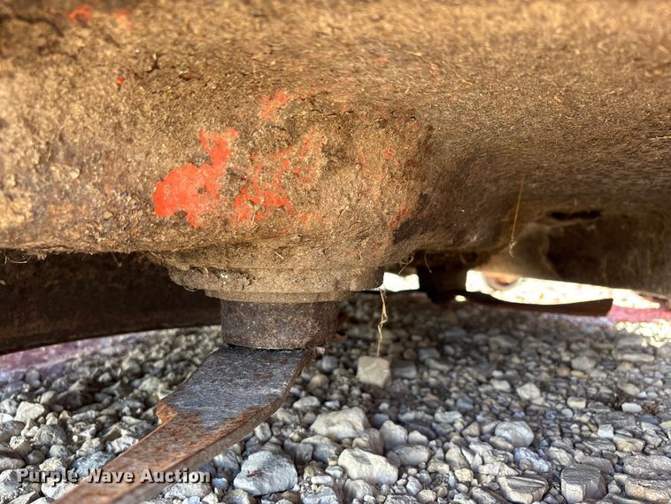 image for item EJ7723 Kubota BX2200D MFWD tractor