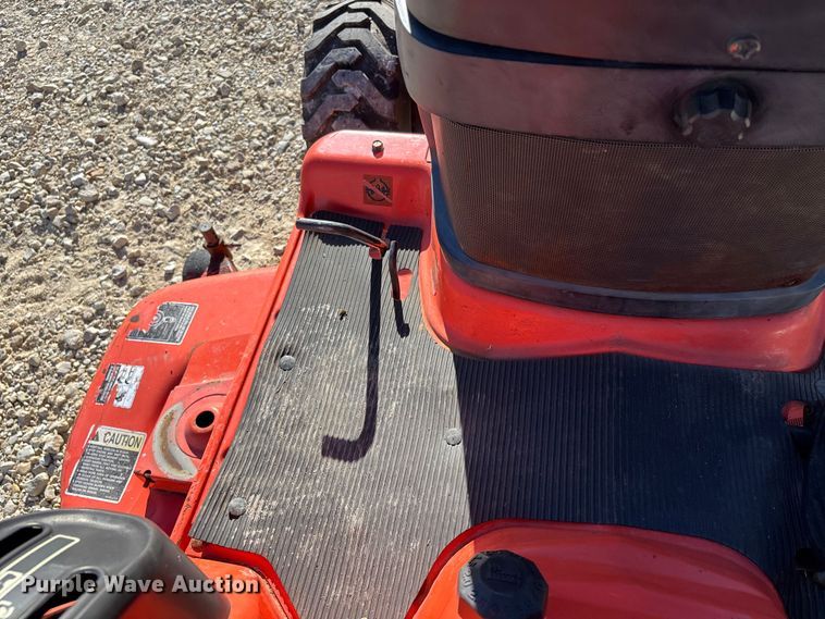 image for item EJ7723 Kubota BX2200D MFWD tractor