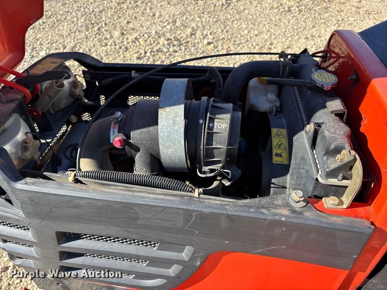 image for item EJ7723 Kubota BX2200D MFWD tractor