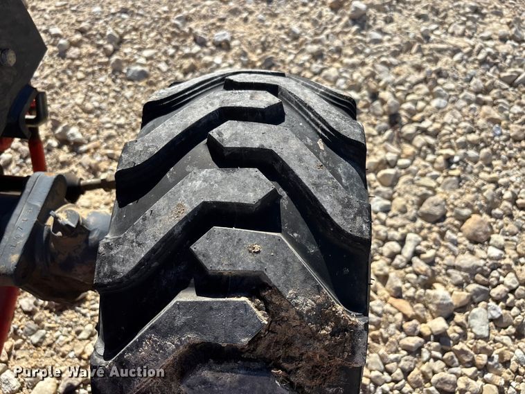 image for item EJ7723 Kubota BX2200D MFWD tractor