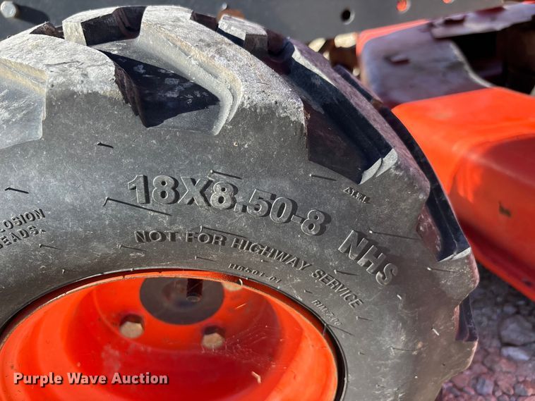 image for item EJ7723 Kubota BX2200D MFWD tractor