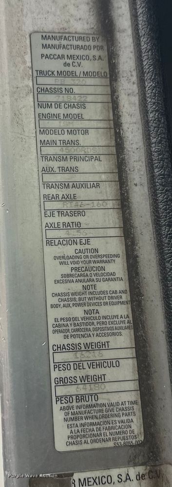 image for item EL0067 2008 Peterbilt PB320 refuse truck