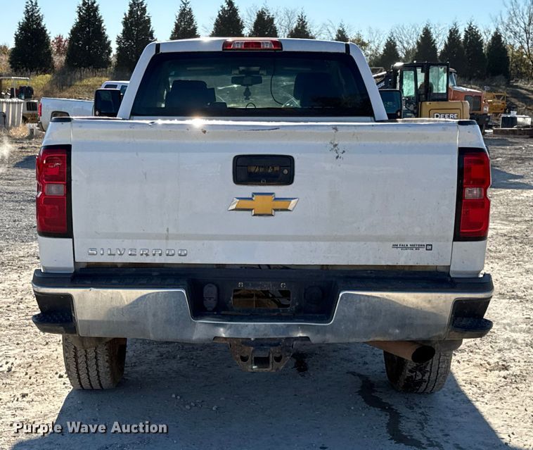 image for item EN0707 2017 Chevrolet Silverado 2500HD Double Cab pickup truck