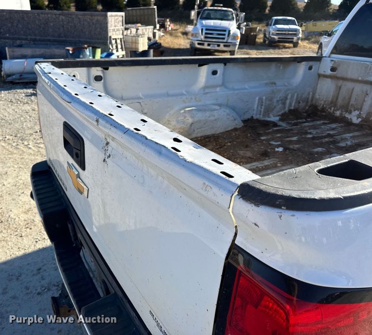 image for item EN0707 2017 Chevrolet Silverado 2500HD Double Cab pickup truck