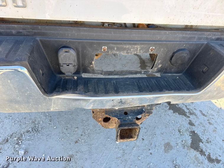 image for item EN0707 2017 Chevrolet Silverado 2500HD Double Cab pickup truck