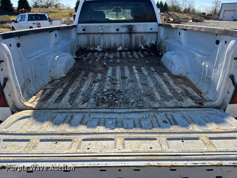 image for item EN0707 2017 Chevrolet Silverado 2500HD Double Cab pickup truck