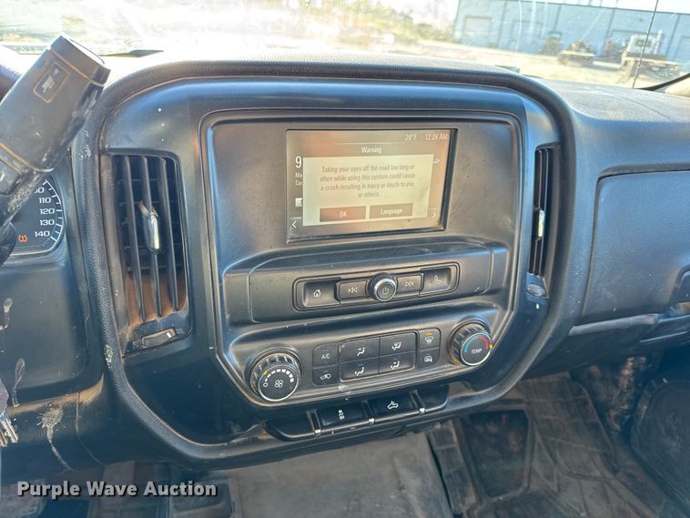 image for item EN0707 2017 Chevrolet Silverado 2500HD Double Cab pickup truck