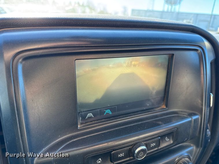 image for item EN0707 2017 Chevrolet Silverado 2500HD Double Cab pickup truck