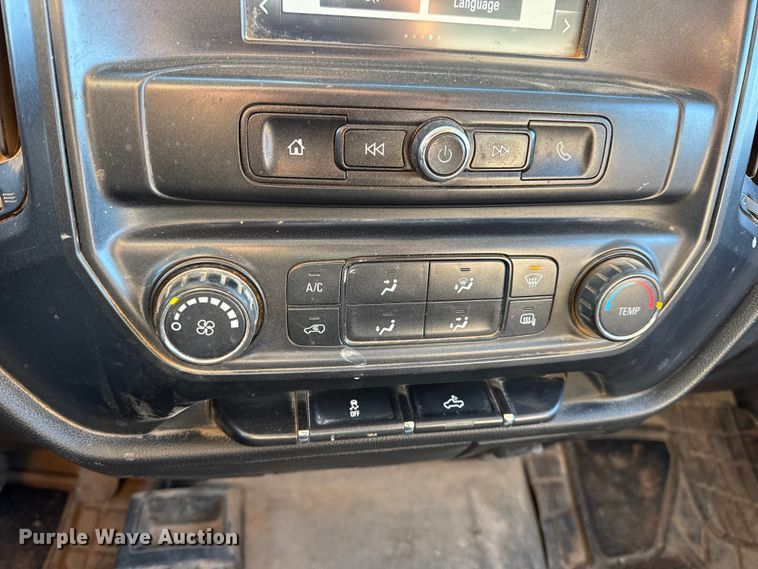 image for item EN0707 2017 Chevrolet Silverado 2500HD Double Cab pickup truck