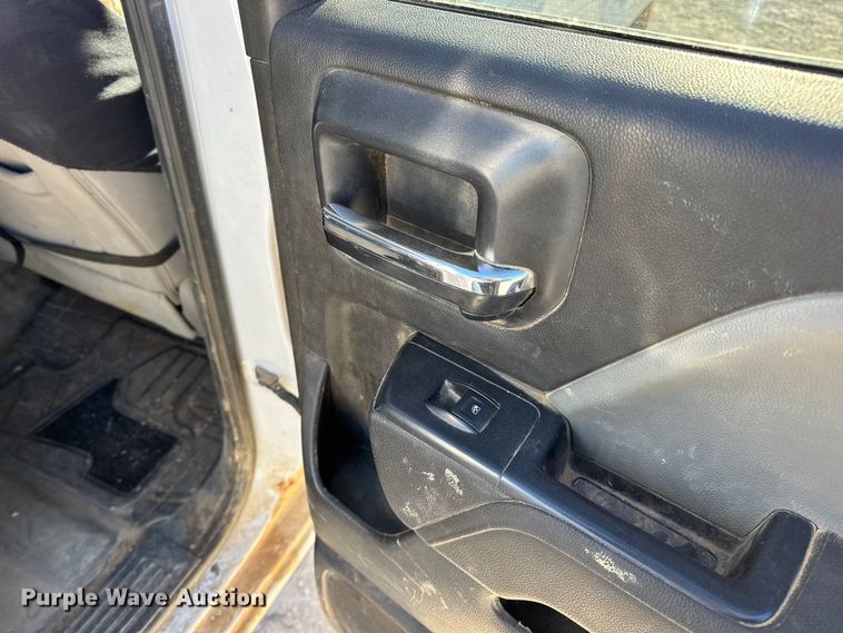 image for item EN0707 2017 Chevrolet Silverado 2500HD Double Cab pickup truck