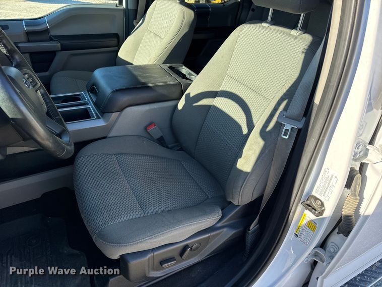 image for item EN0708 2020 Ford F150 XLT SuperCrew pickup truck