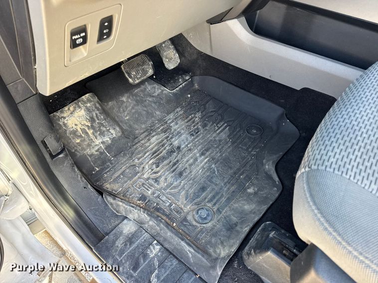 image for item EN0708 2020 Ford F150 XLT SuperCrew pickup truck