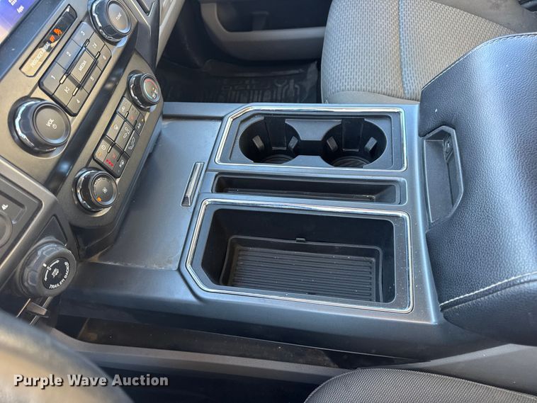 image for item EN0708 2020 Ford F150 XLT SuperCrew pickup truck