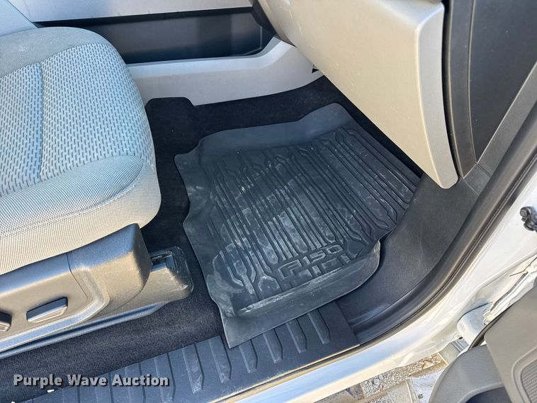 image for item EN0708 2020 Ford F150 XLT SuperCrew pickup truck