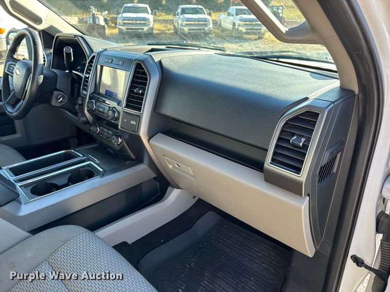 image for item EN0708 2020 Ford F150 XLT SuperCrew pickup truck