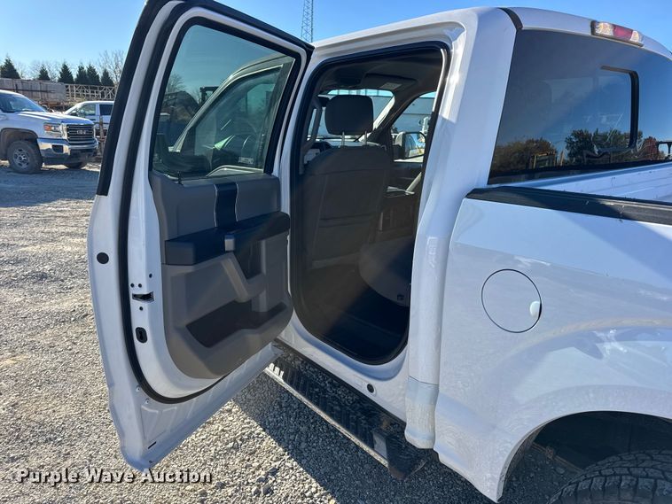 image for item EN0708 2020 Ford F150 XLT SuperCrew pickup truck