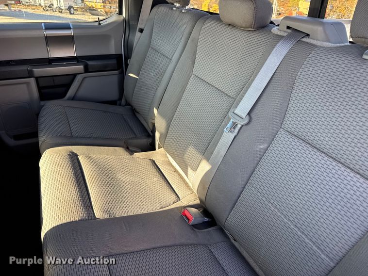 image for item EN0708 2020 Ford F150 XLT SuperCrew pickup truck