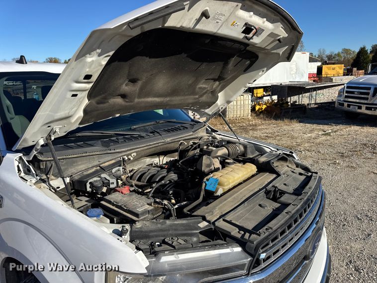 image for item EN0708 2020 Ford F150 XLT SuperCrew pickup truck