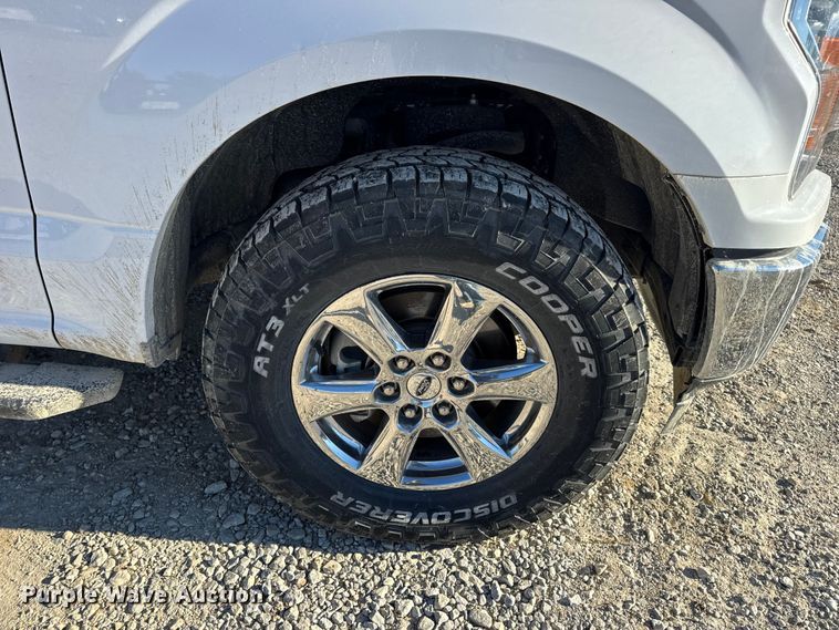 image for item EN0708 2020 Ford F150 XLT SuperCrew pickup truck