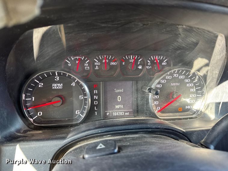 image for item EN0709 2017 GMC Sierra 2500HD Double Cab pickup truck