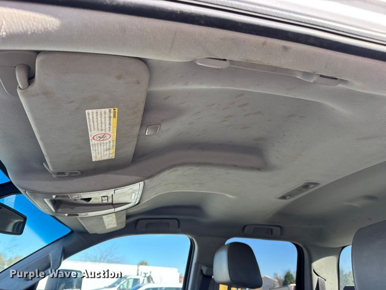 image for item EN0709 2017 GMC Sierra 2500HD Double Cab pickup truck