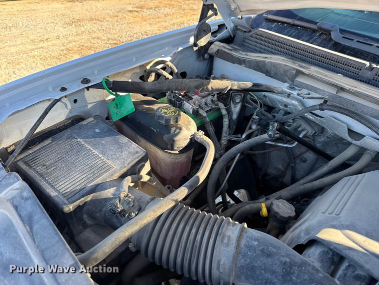 image for item EN0709 2017 GMC Sierra 2500HD Double Cab pickup truck