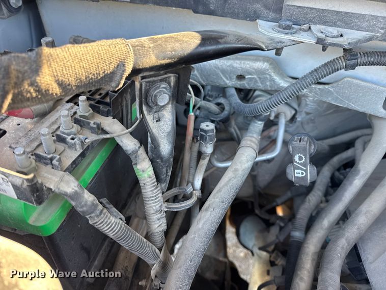 image for item EN0709 2017 GMC Sierra 2500HD Double Cab pickup truck