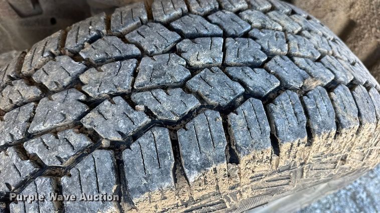 image for item EN0709 2017 GMC Sierra 2500HD Double Cab pickup truck