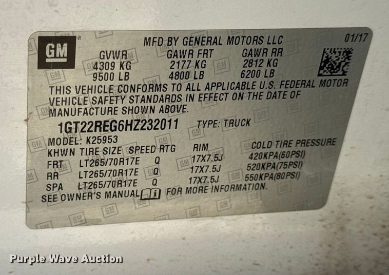 image for item EN0709 2017 GMC Sierra 2500HD Double Cab pickup truck