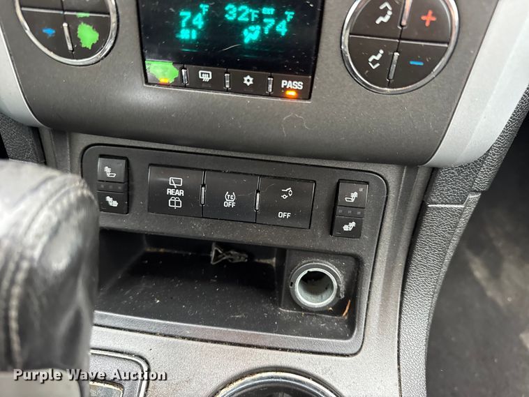 image for item EN0714 2012 Chevrolet Traverse LT SUV