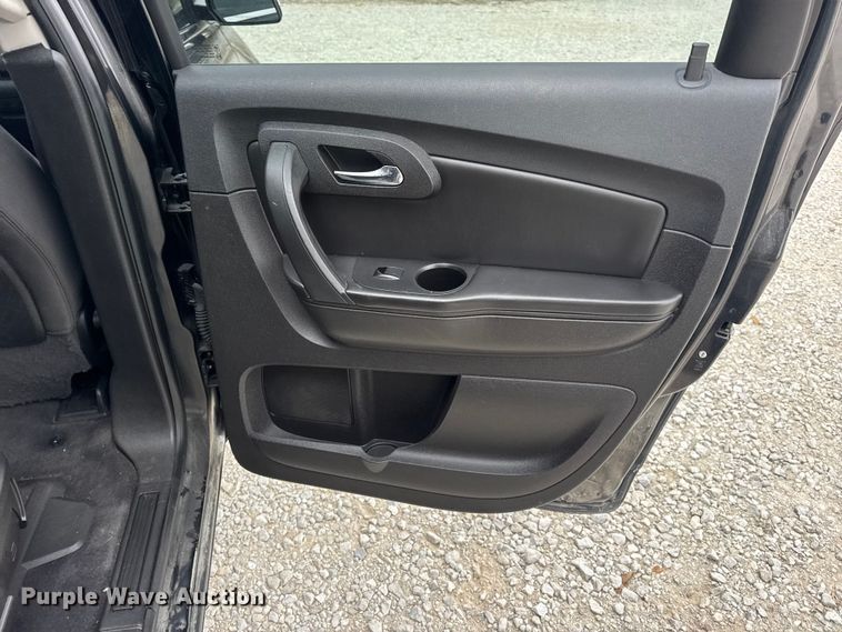 image for item EN0714 2012 Chevrolet Traverse LT SUV