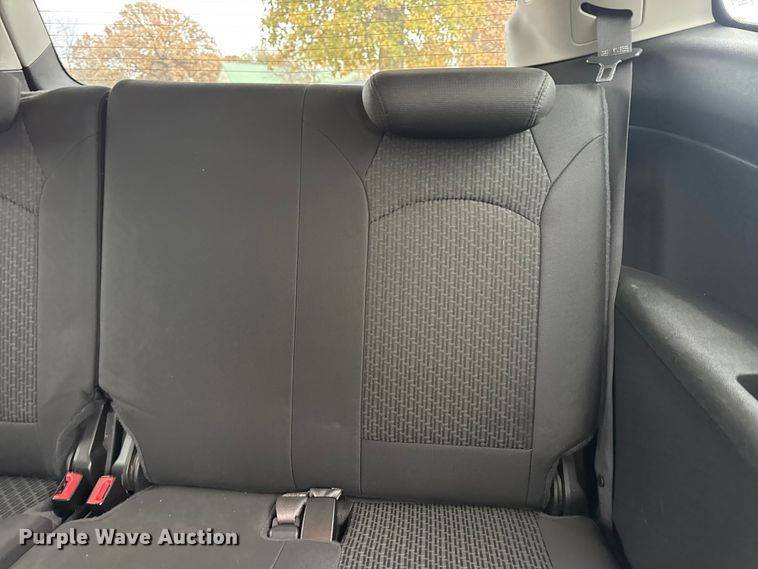 image for item EN0714 2012 Chevrolet Traverse LT SUV