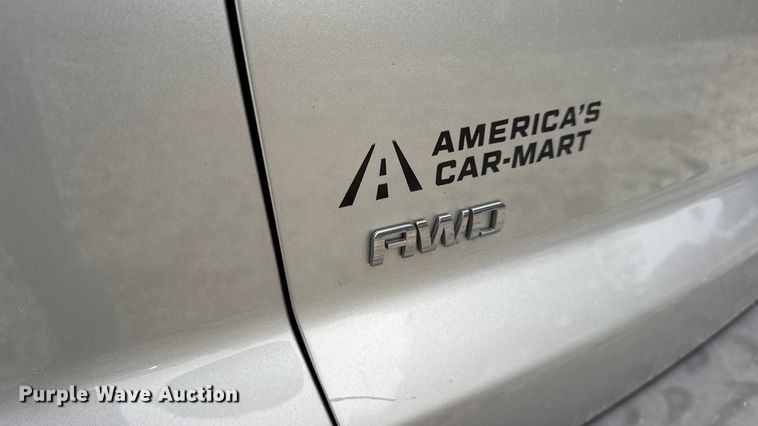 image for item EN0715 2012 Chevrolet Traverse LTZ SUV