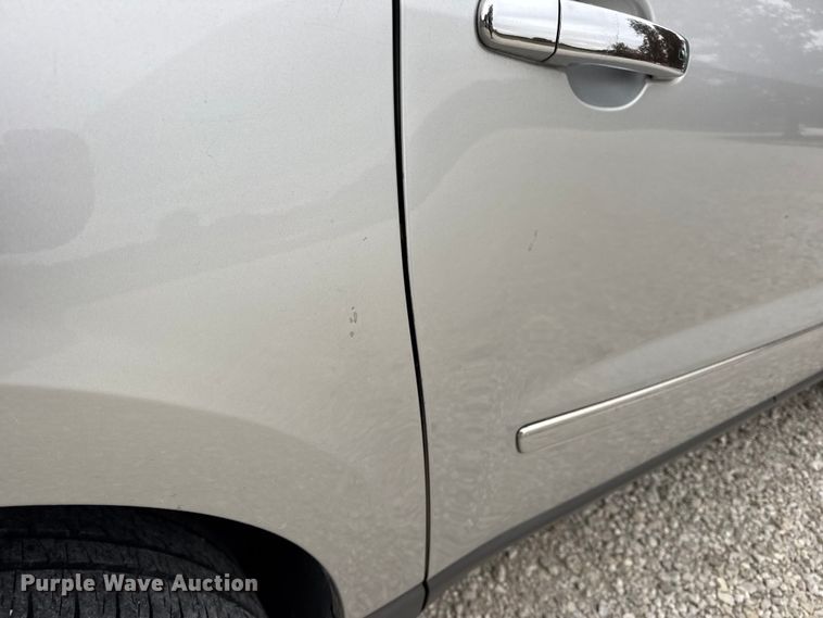 image for item EN0715 2012 Chevrolet Traverse LTZ SUV