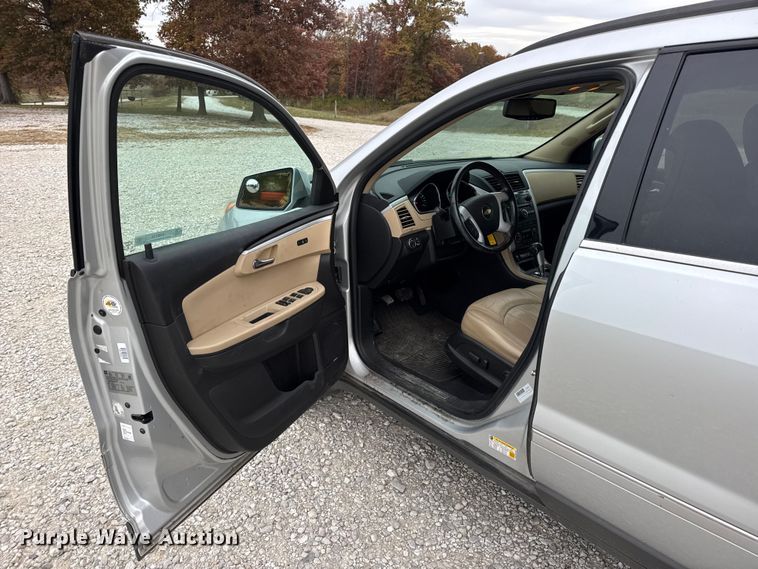 image for item EN0715 2012 Chevrolet Traverse LTZ SUV