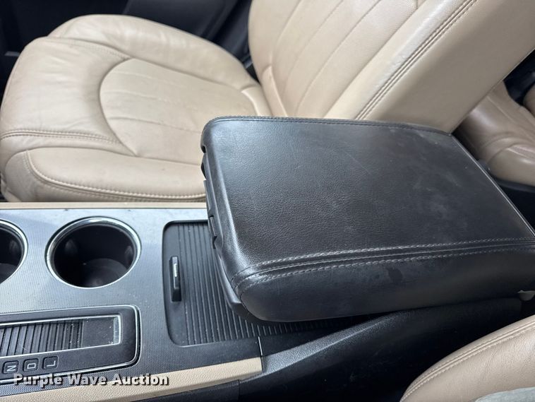 image for item EN0715 2012 Chevrolet Traverse LTZ SUV