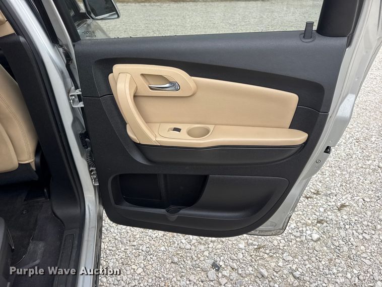 image for item EN0715 2012 Chevrolet Traverse LTZ SUV