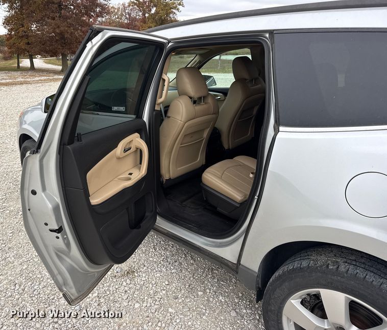 image for item EN0715 2012 Chevrolet Traverse LTZ SUV