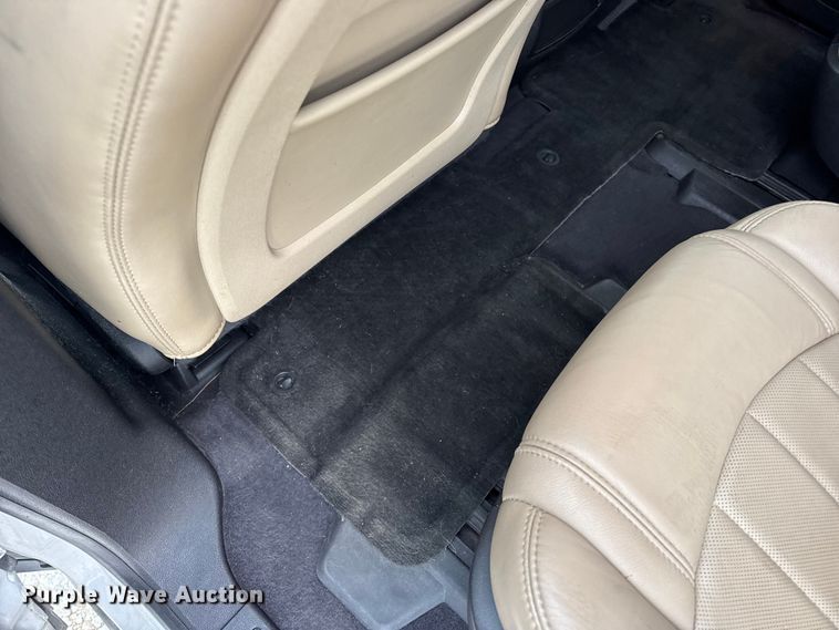 image for item EN0715 2012 Chevrolet Traverse LTZ SUV