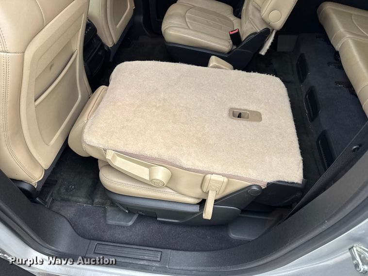 image for item EN0715 2012 Chevrolet Traverse LTZ SUV