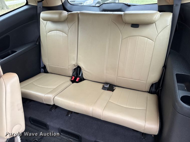 image for item EN0715 2012 Chevrolet Traverse LTZ SUV