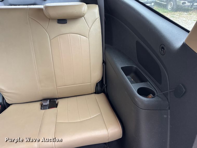 image for item EN0715 2012 Chevrolet Traverse LTZ SUV