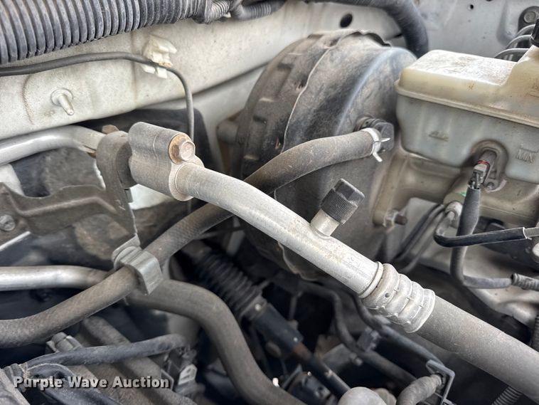 image for item EN0718 2006 Nissan Frontier LE Crew Cab pickup truck